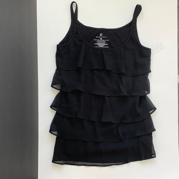 NY&Co Black Ruffle Shell - Picture 2 of 8